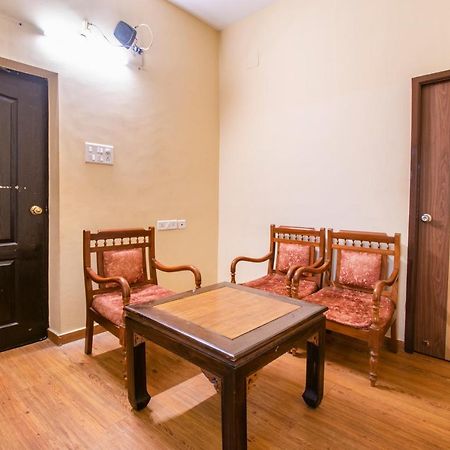 Hotel Crescent Inn Ченнаї Екстер'єр фото