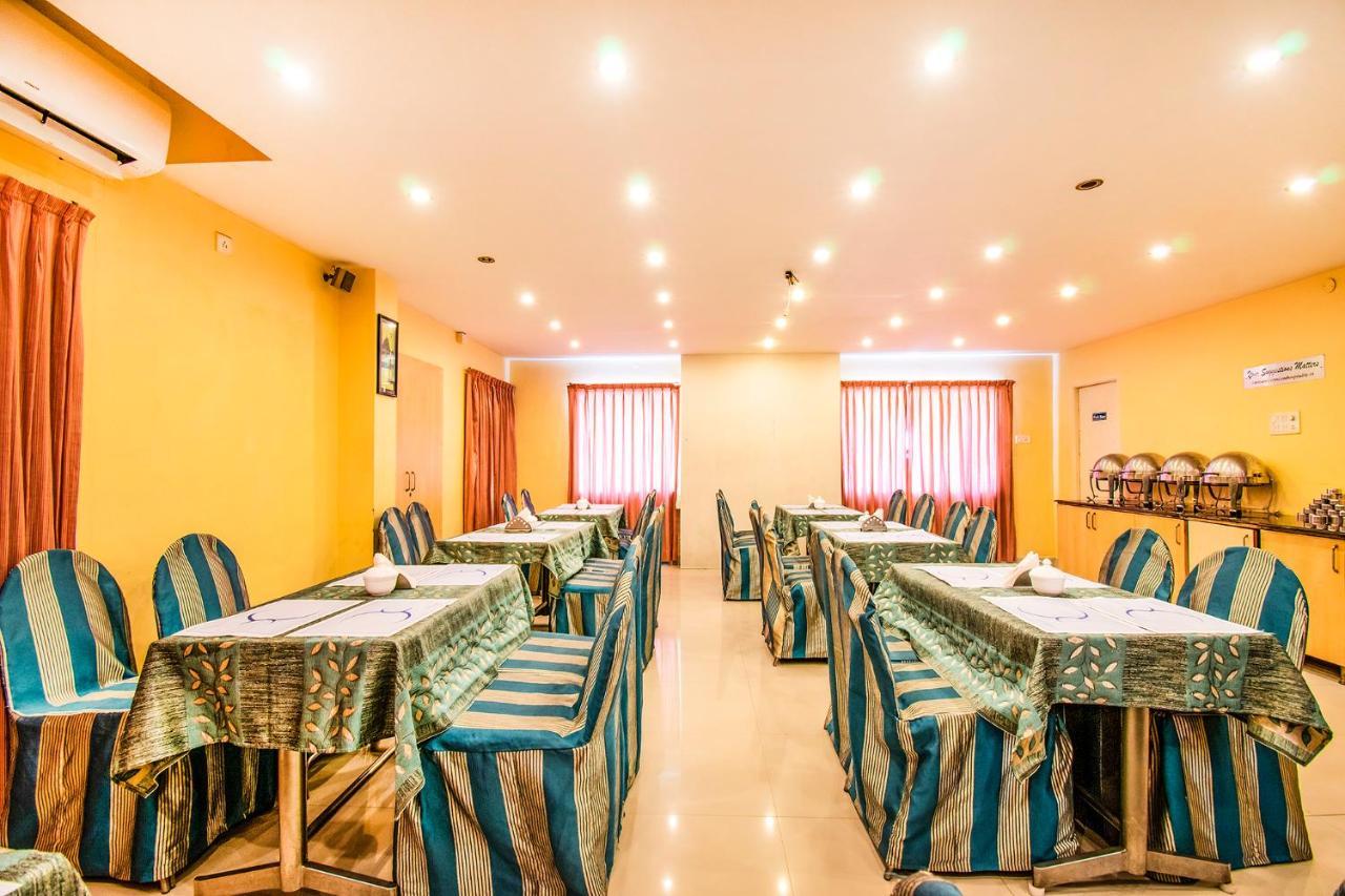 Hotel Crescent Inn Ченнаї Екстер'єр фото