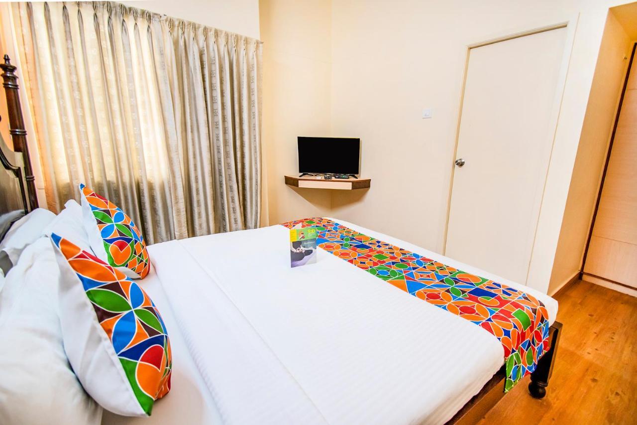 Hotel Crescent Inn Ченнаї Екстер'єр фото