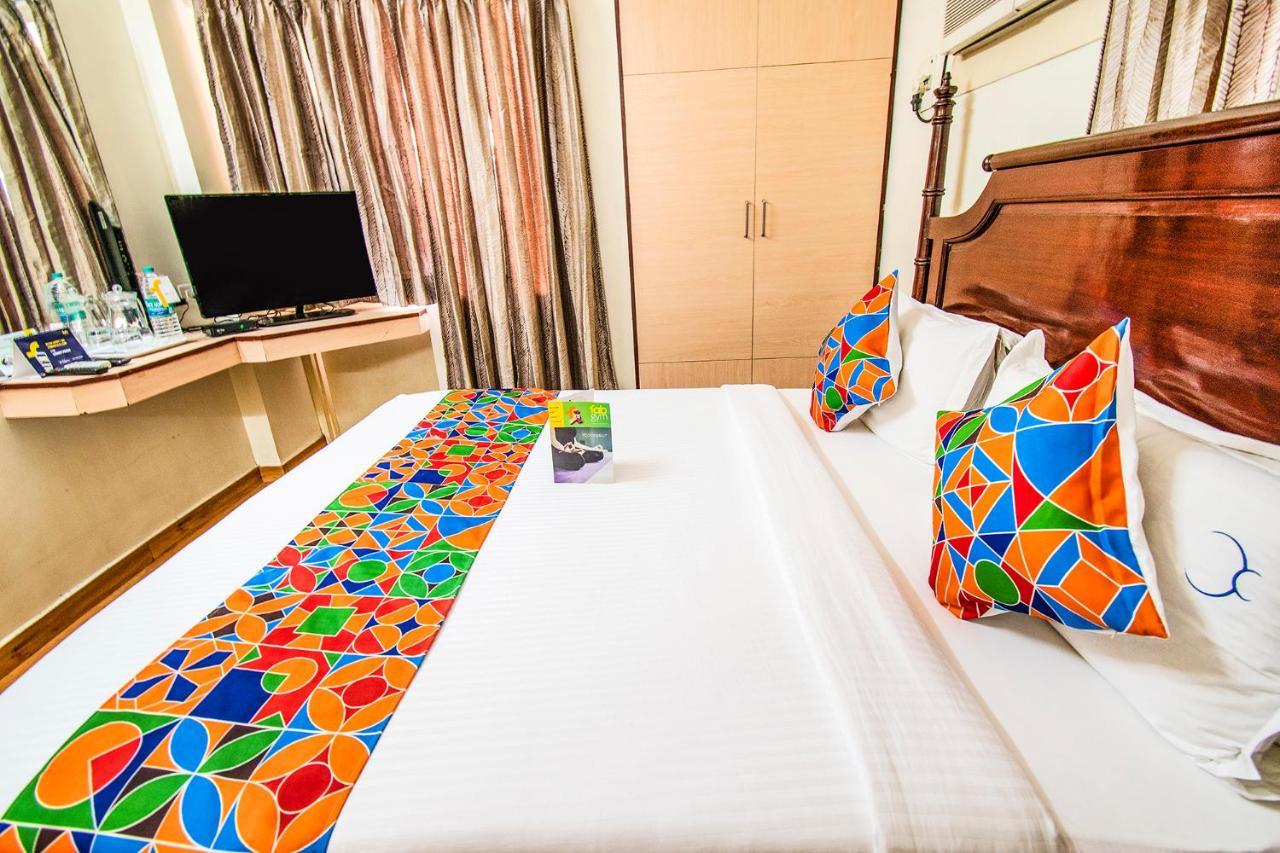 Hotel Crescent Inn Ченнаї Екстер'єр фото