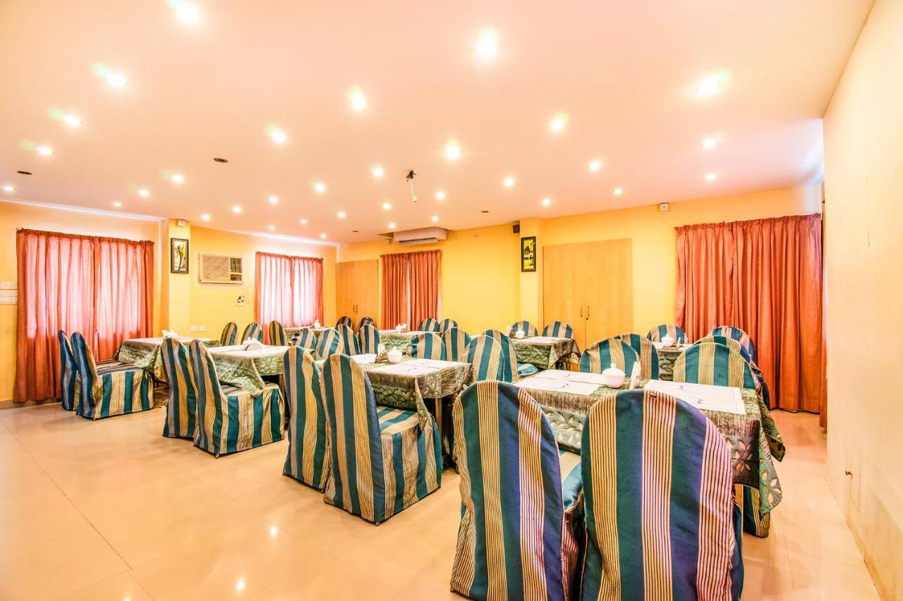Hotel Crescent Inn Ченнаї Екстер'єр фото
