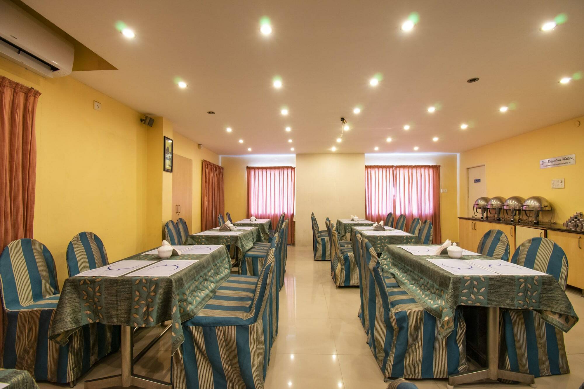 Hotel Crescent Inn Ченнаї Екстер'єр фото